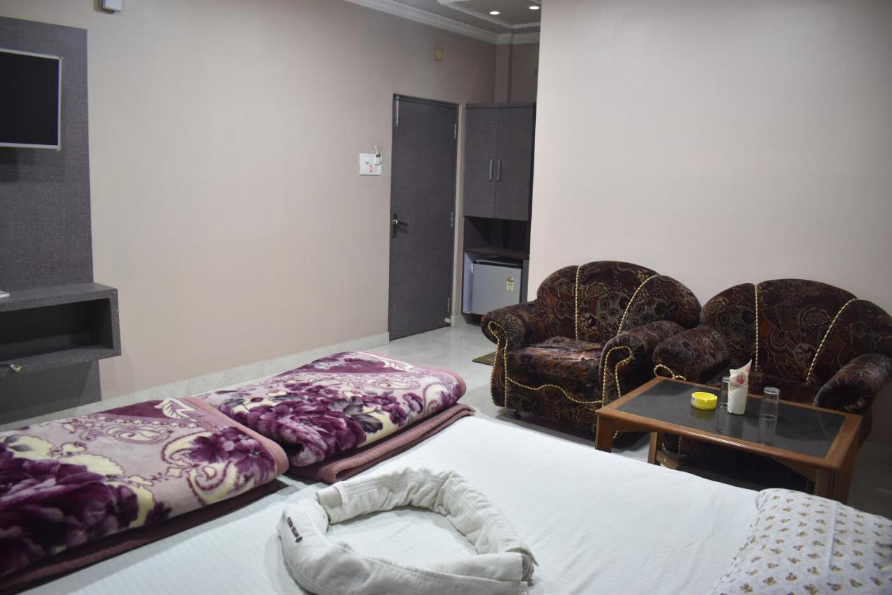 Hotel Suraj Balasore Eksteriør billede